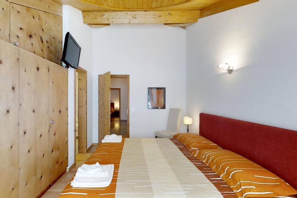 Photo of Bedroom in Silvaplana
