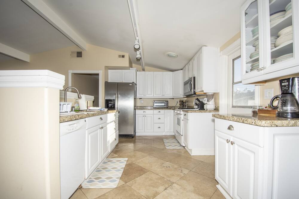 Photo of Kitchen in College West