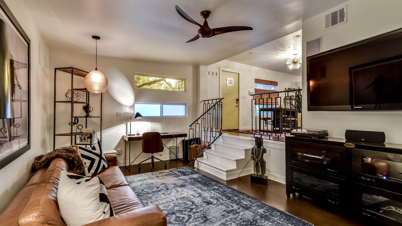 Photo of Bedroom in East Cesar Chavez