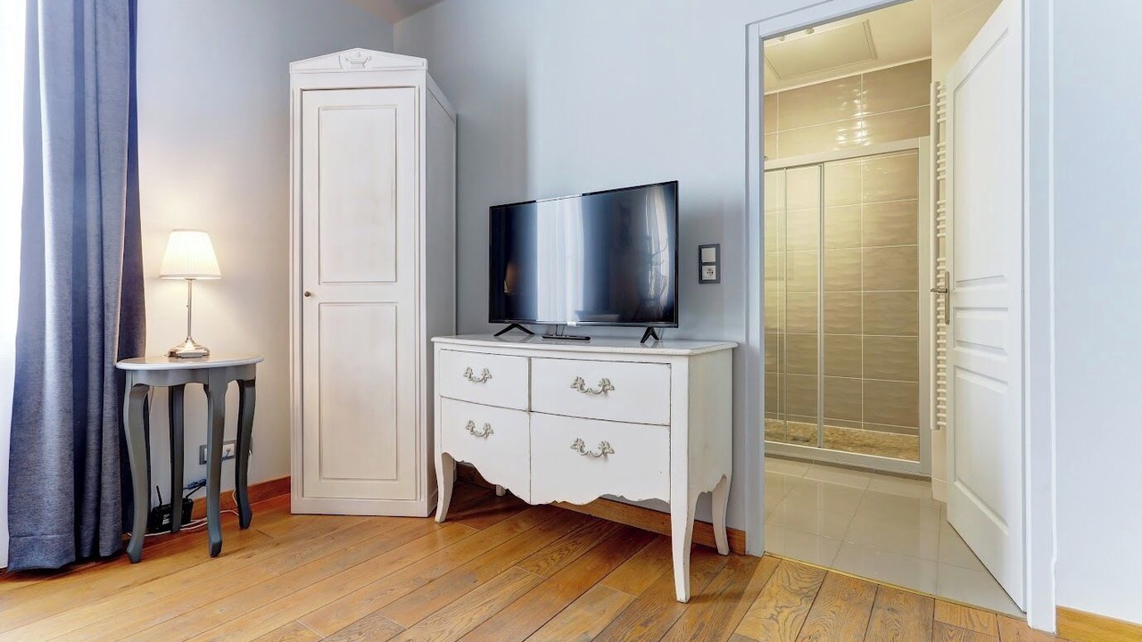 Photo of Bedroom in Ay
