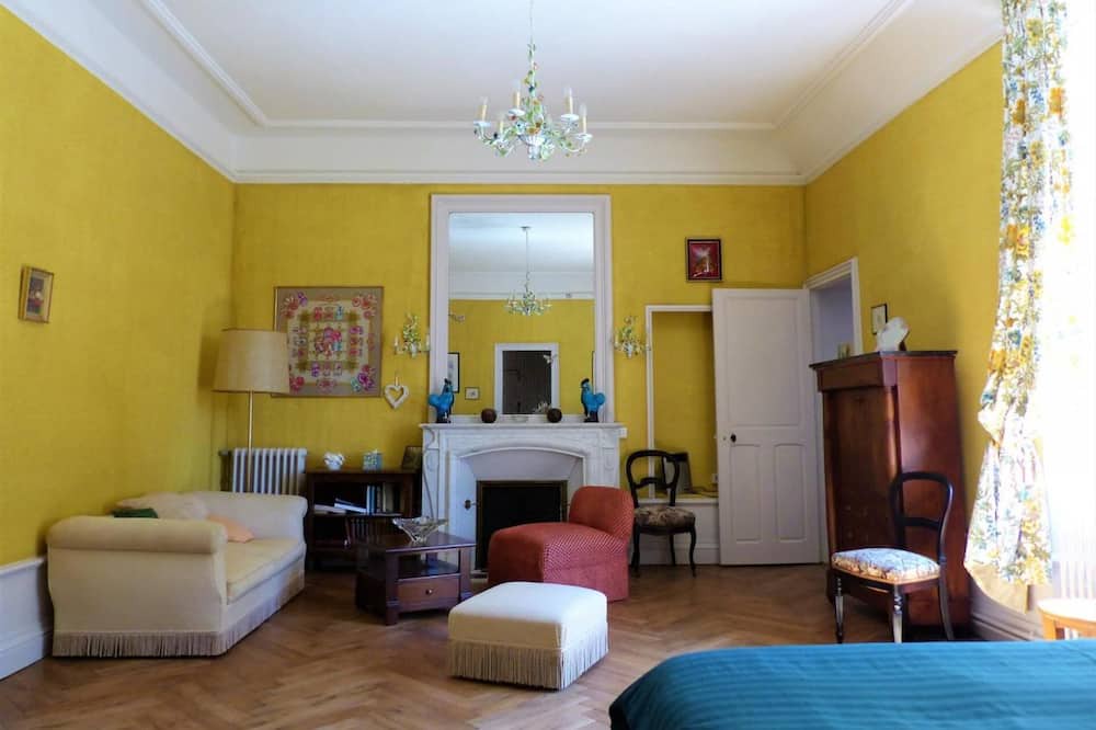 Photo of Bedroom in Londigny