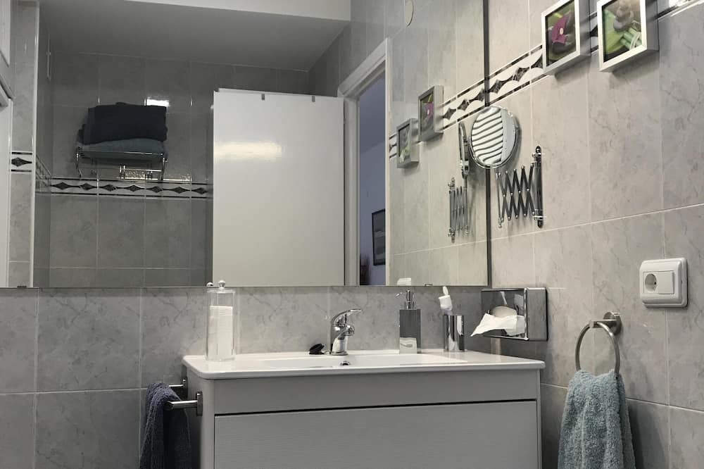 Photo of Bathroom in Raval Roig