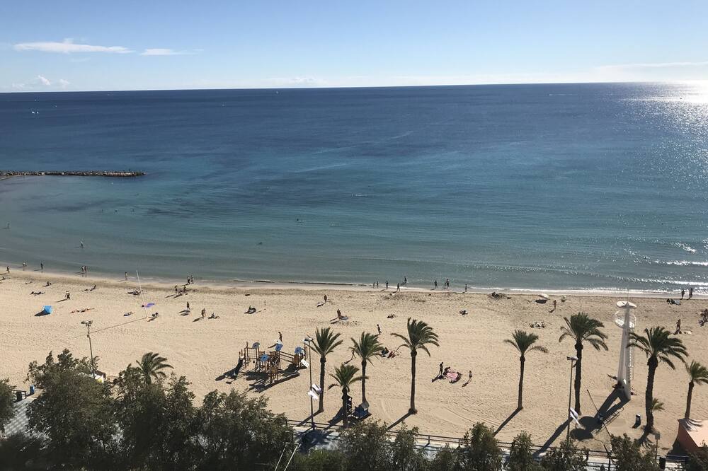 Photo of Others in Raval Roig