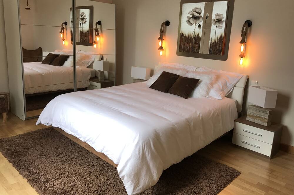 Photo of Bedroom in Saint-Marcel-d'Aredeche