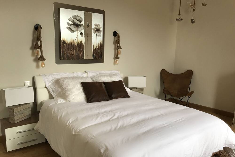 Photo of Bedroom in Saint-Marcel-d'Aredeche