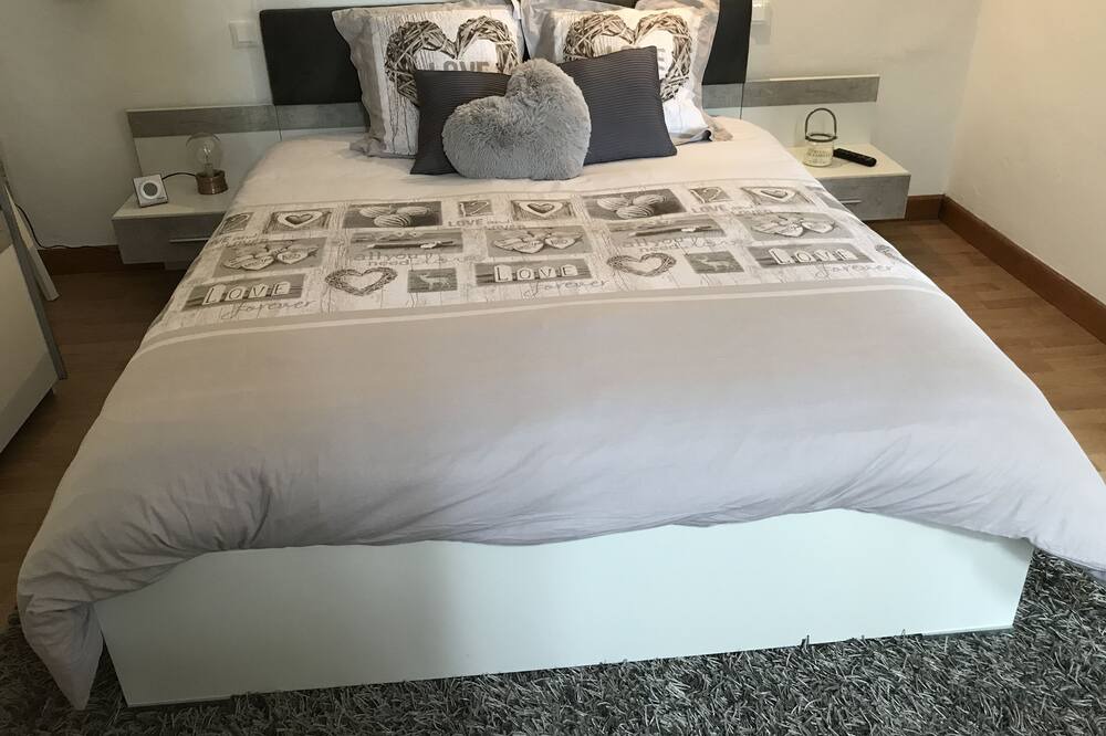 Photo of Bedroom in Saint-Marcel-d'Aredeche