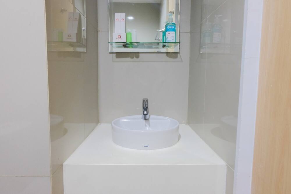Photo of Bathroom in Cikokol
