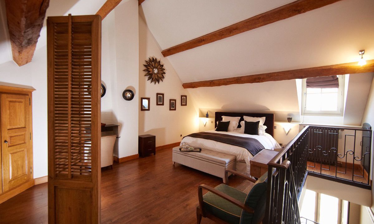 Photo of Bedroom in Beaune City Centre