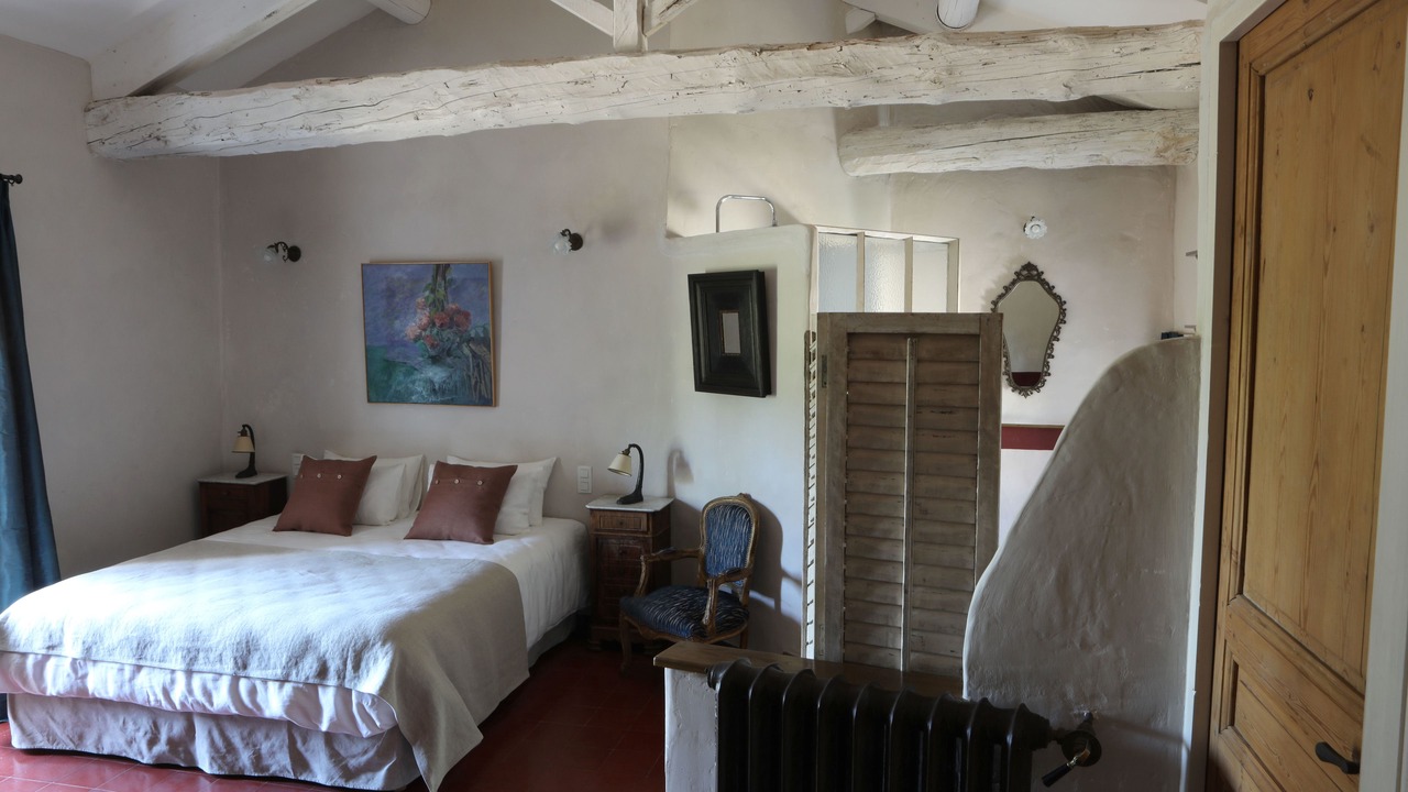 Photo of Bedroom in Orange