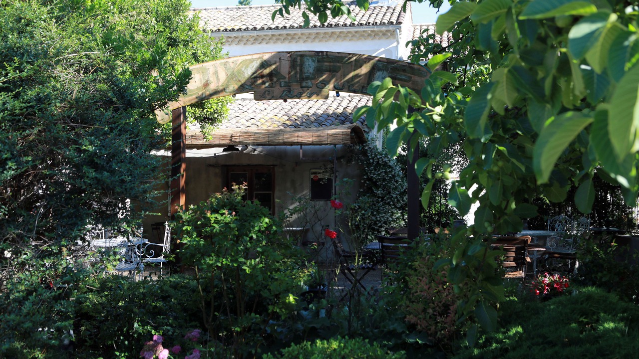 Photo of Patio Balcony in Orange