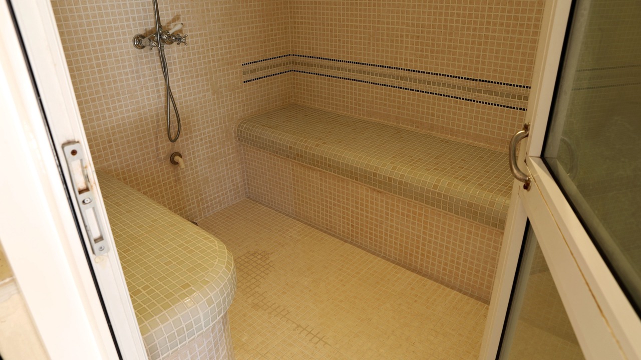 Photo of Others in Orange