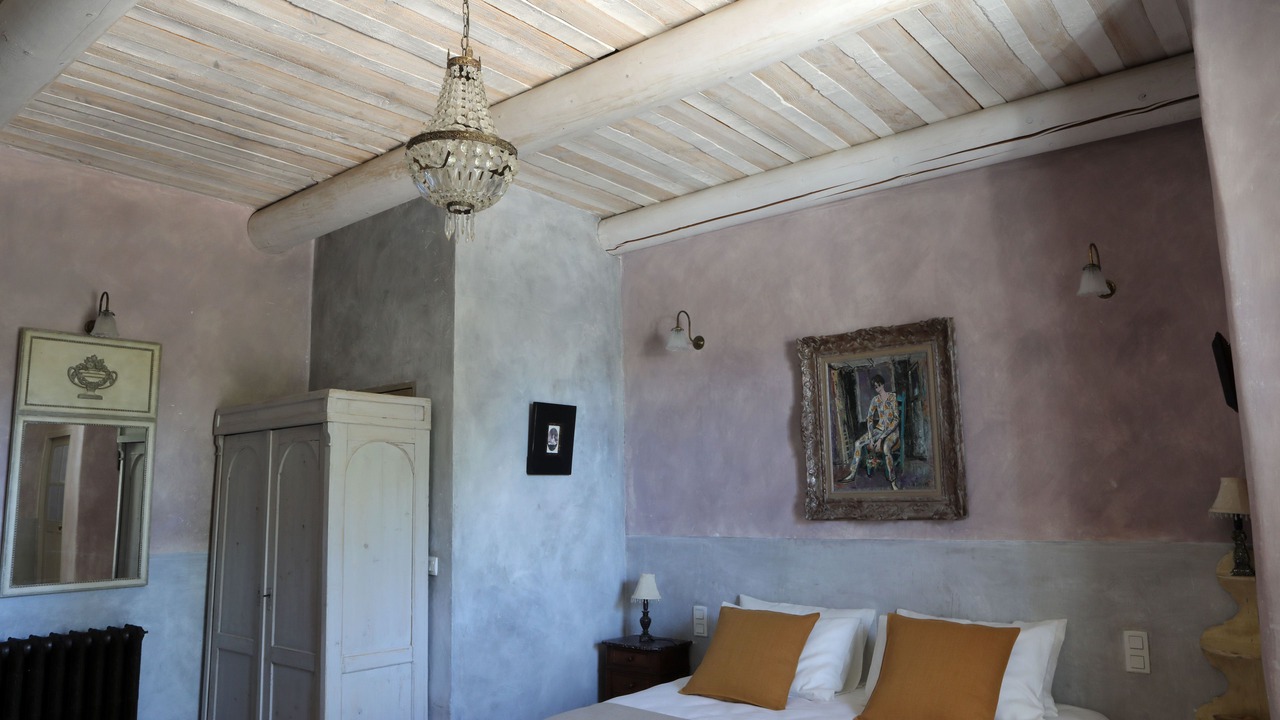 Photo of Bedroom in Orange