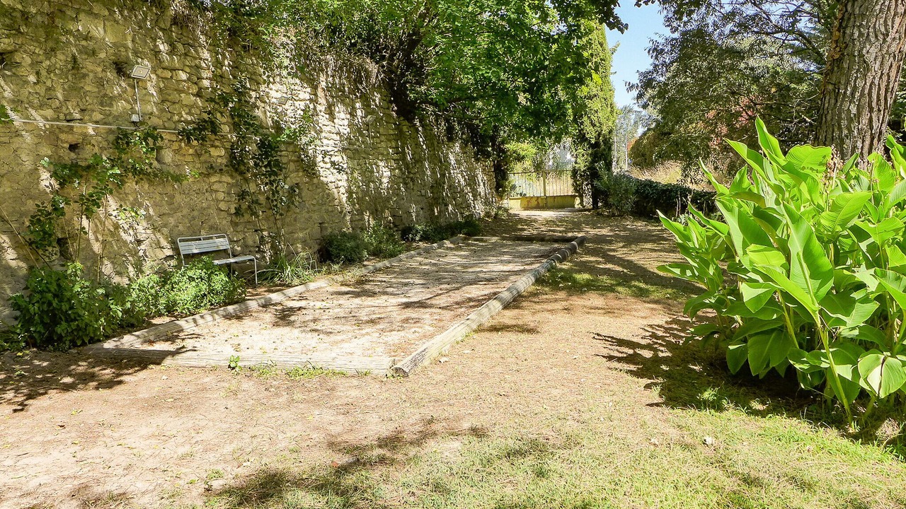 Photo of Outdoor in Saint-Restitut