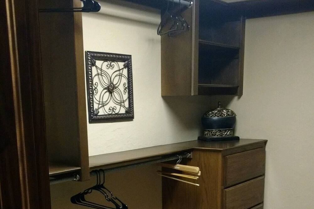 Photo of Bedroom in Elgin