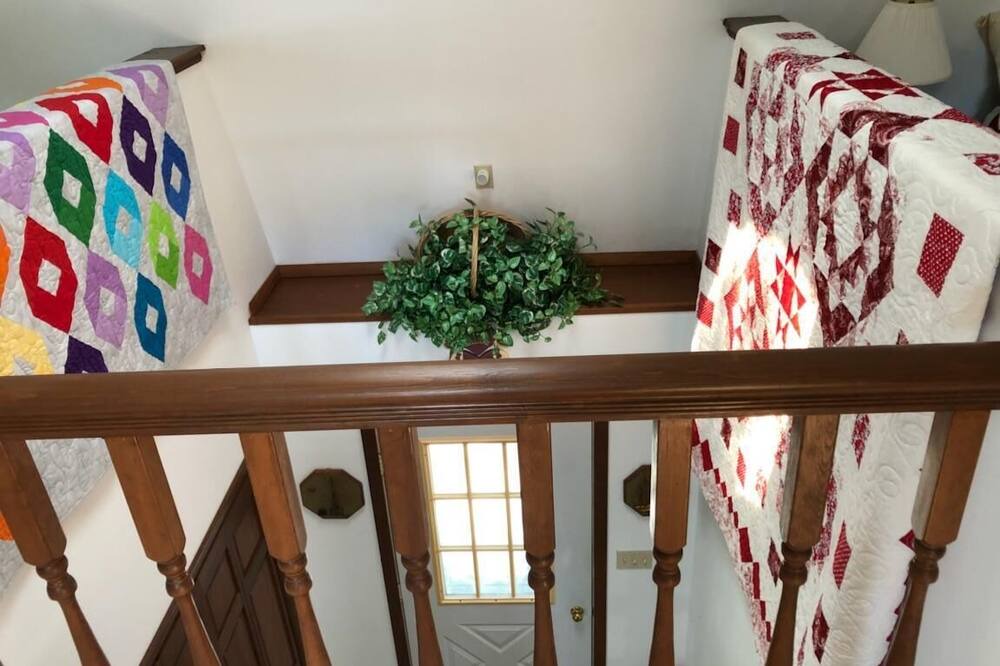 Photo of Livingroom in Edwardsville