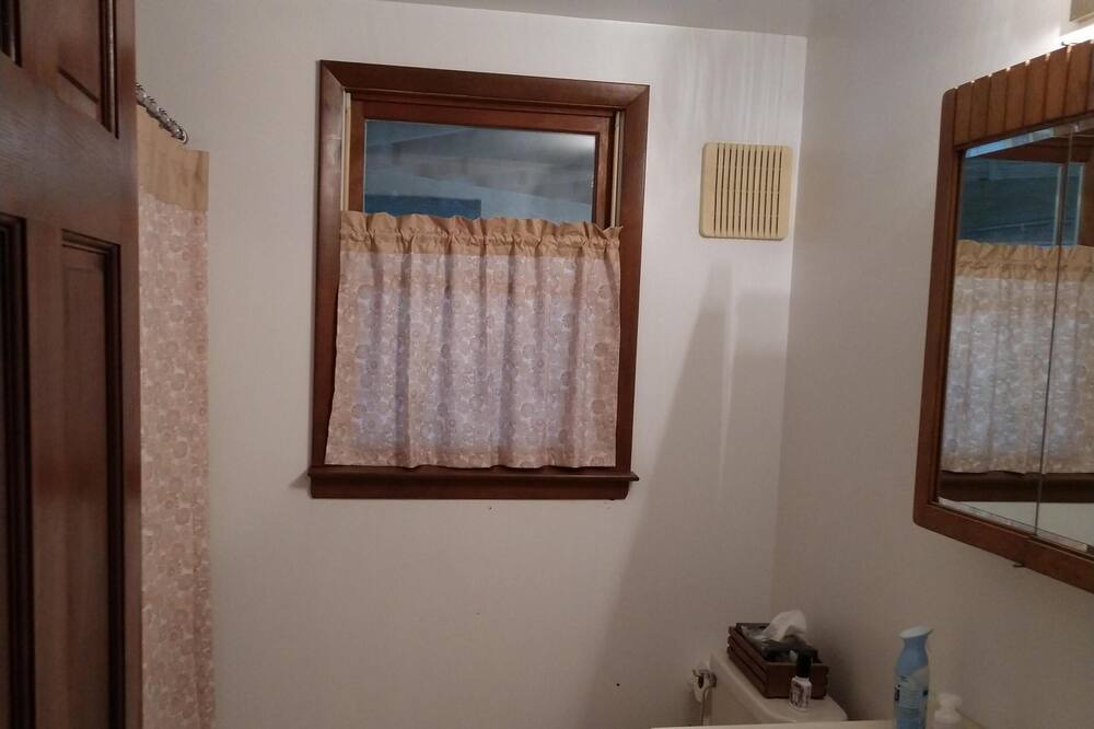 Photo of Bathroom in Edwardsville