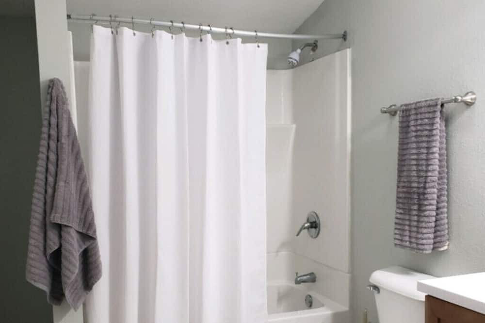 Photo of Bathroom in Niota