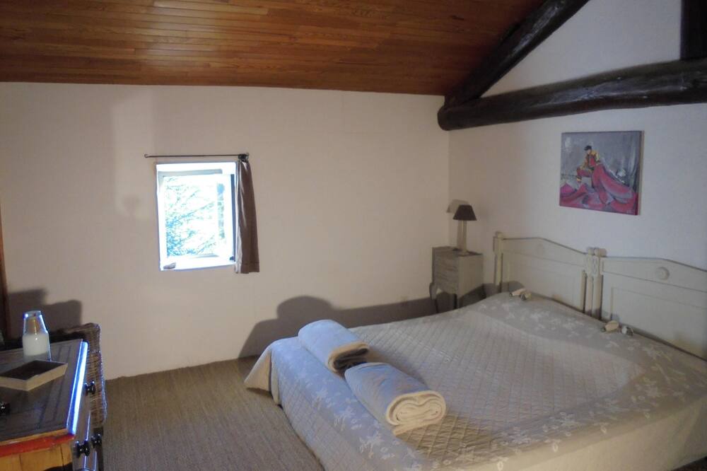 Photo of Bedroom in La Bastide-d'Engras