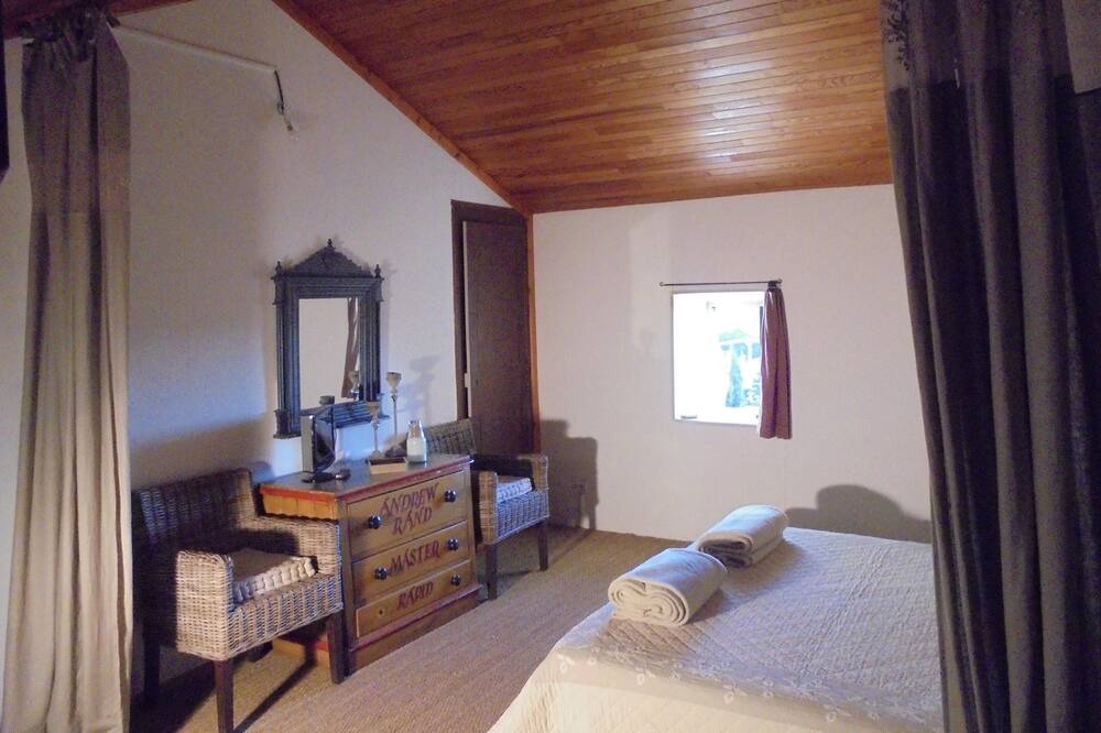 Photo of Bedroom in La Bastide-d'Engras