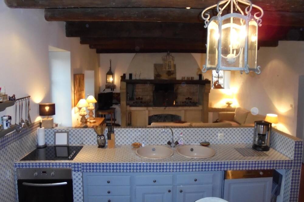 Photo of Kitchen in La Bastide-d'Engras