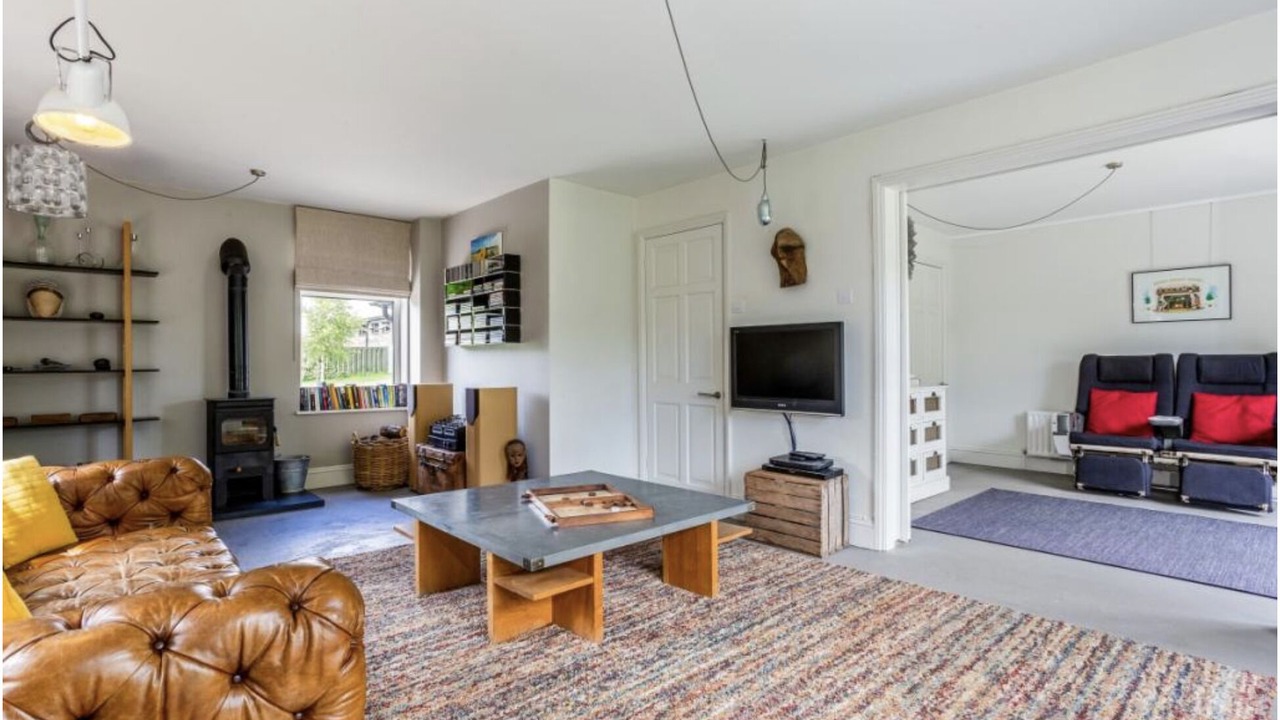 Photo of Livingroom in Offham