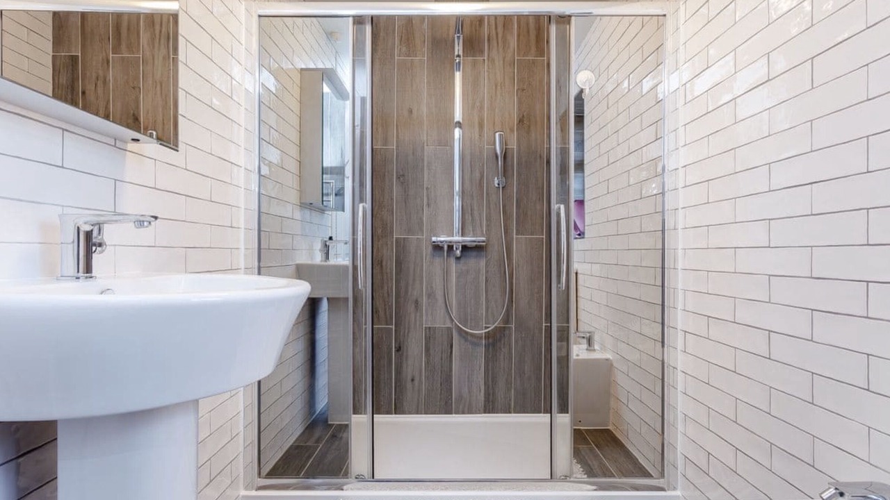 Photo of Bathroom in Offham