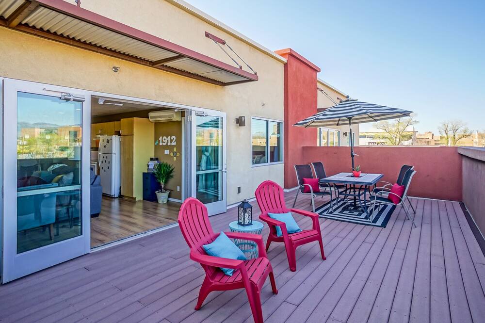Photo of Patio Balcony in University Heights