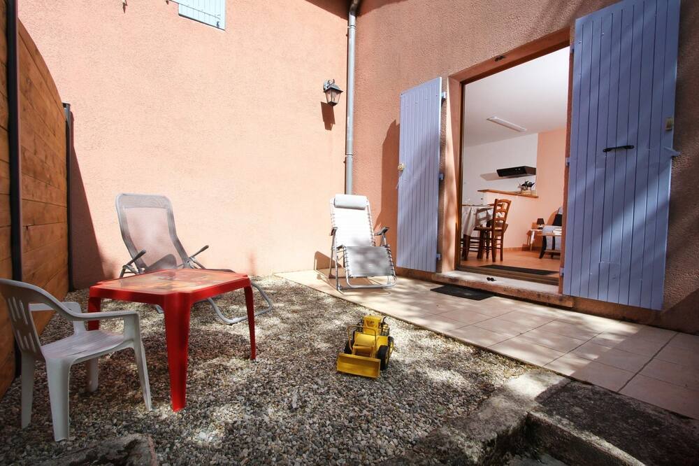 Photo of Patio Balcony in Salavas
