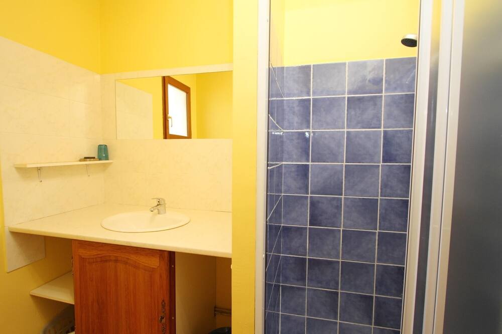 Photo of Bathroom in Salavas