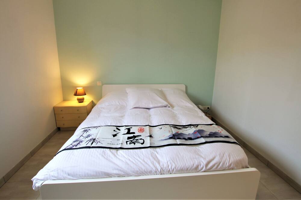 Photo of Bedroom in Talmont-Saint-Hilaire