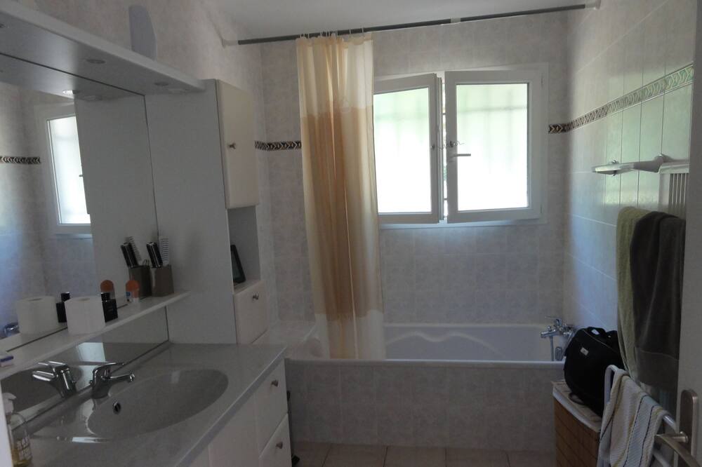 Photo of Bathroom in Mirepeisset