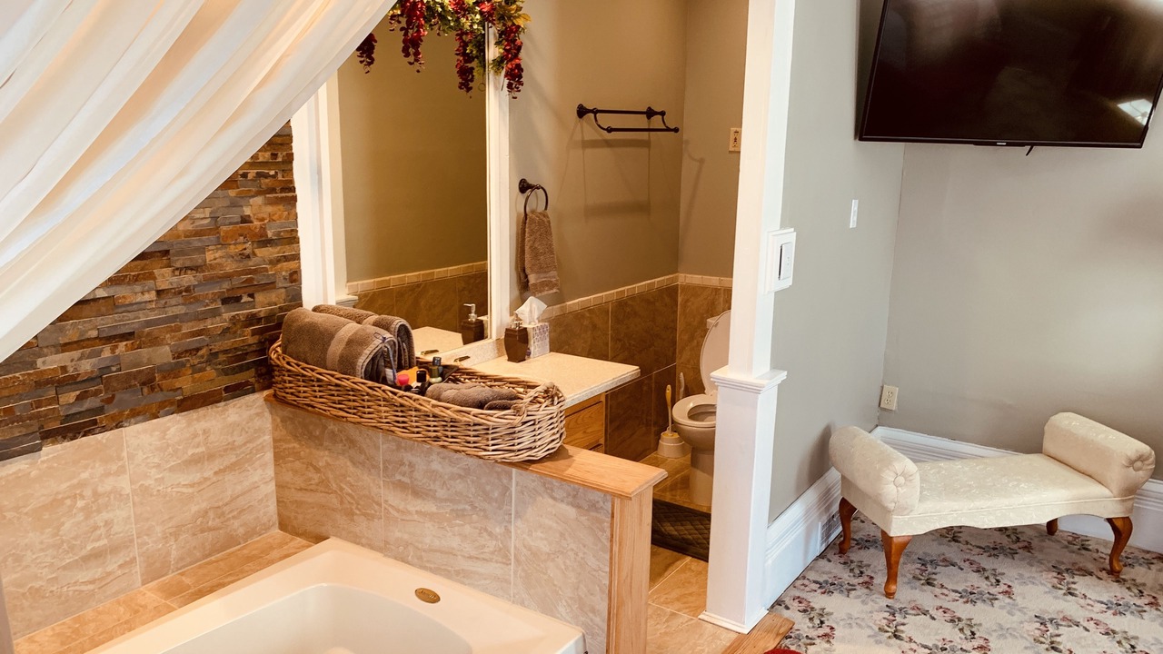 Photo of Bathroom in Conneaut