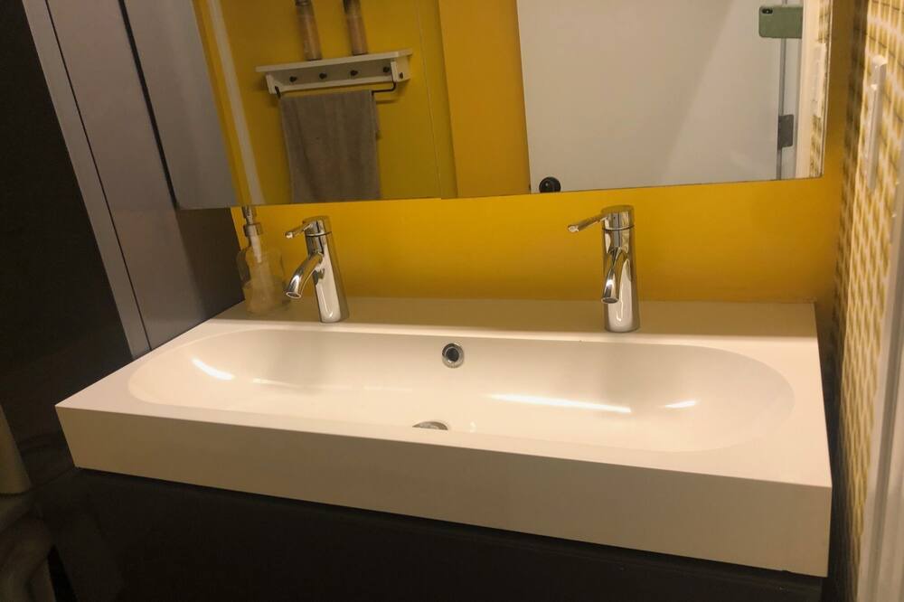 Photo of Bathroom in Lower Pacific Heights