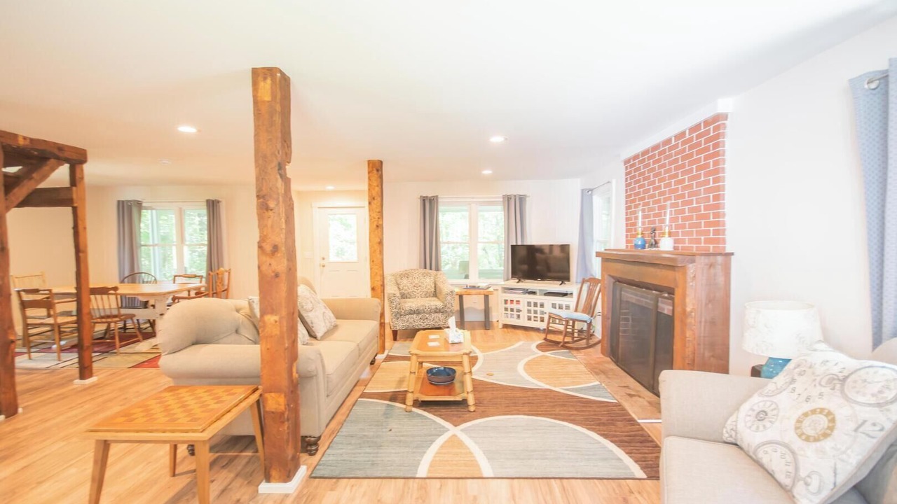 Photo of Others in Sedgwick