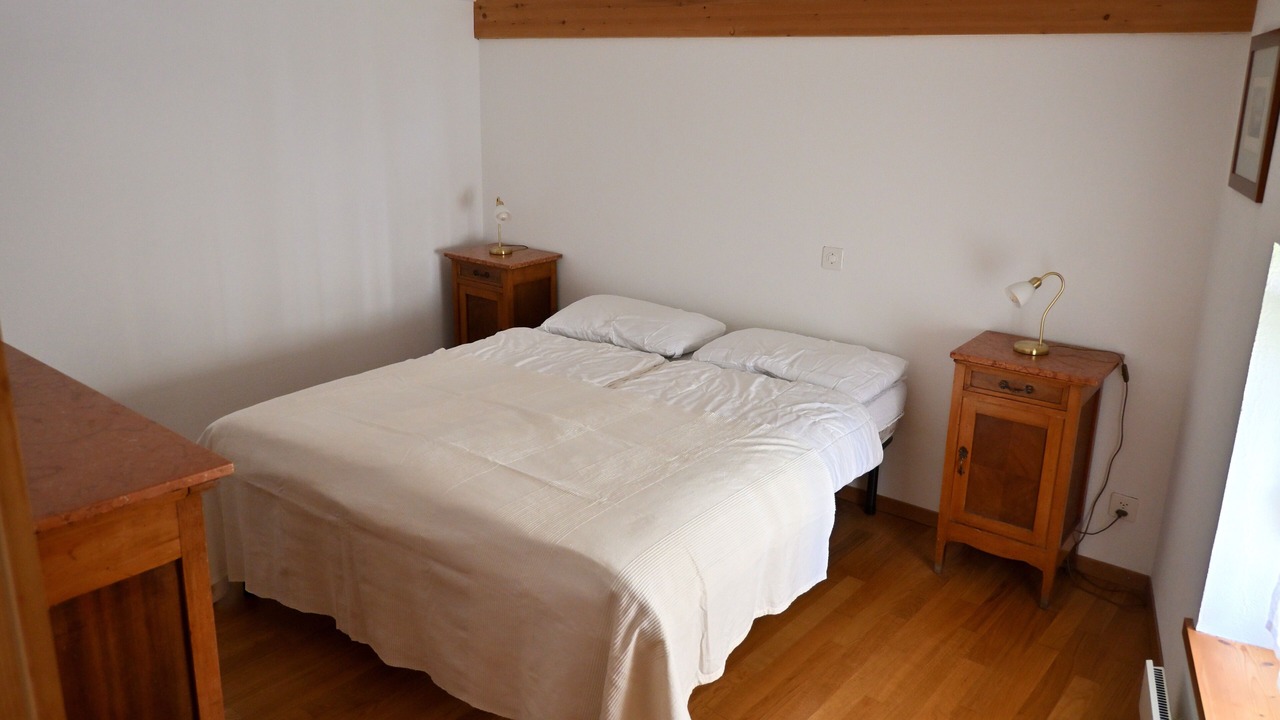 Photo of Others in Sent