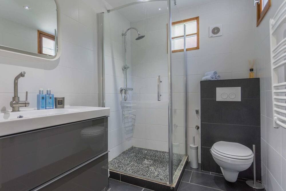 Photo of Bathroom in Montbrun-des-Corbieres