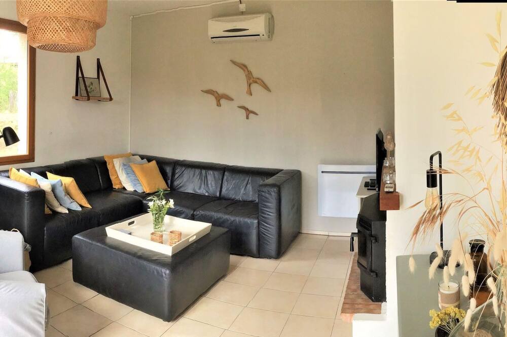 Photo of Livingroom in Montbrun-des-Corbieres