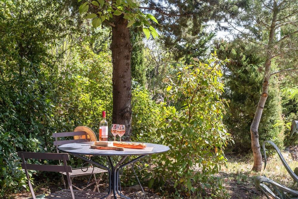 Photo of Patio Balcony in Montbrun-des-Corbieres