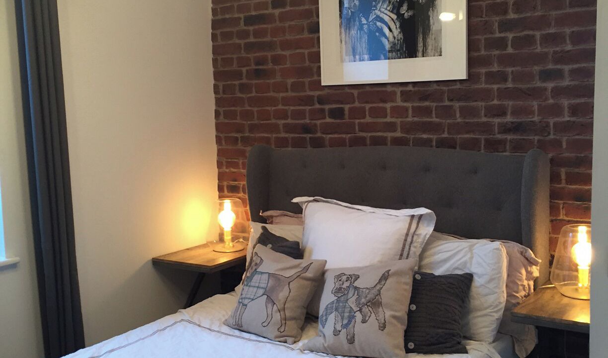 Photo of Others in Shadwell