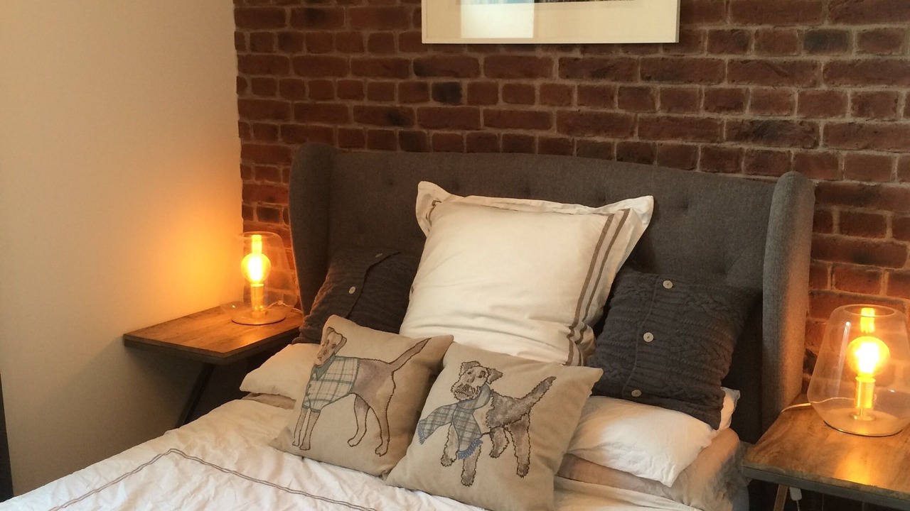 Photo of Others in Shadwell