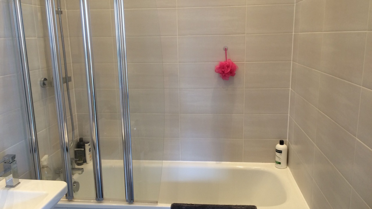 Photo of Others in Shadwell