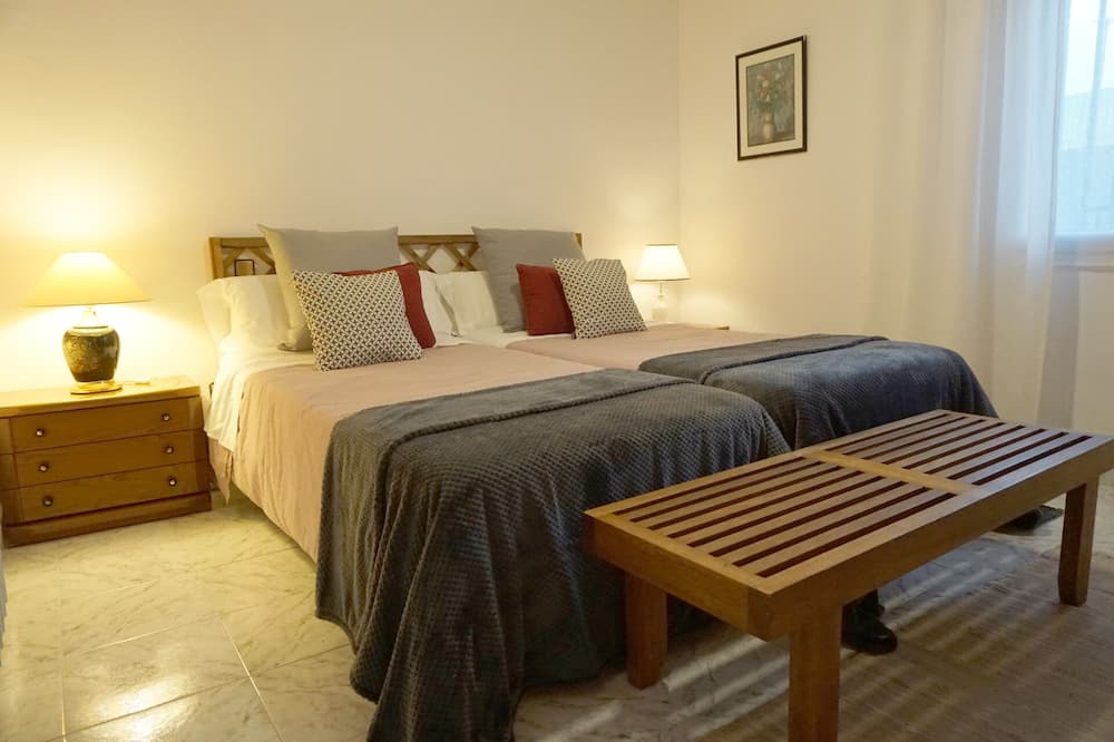 Photo of Bedroom in Grinon