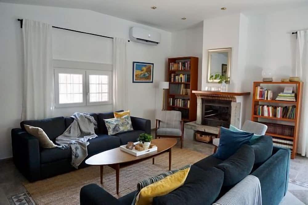 Photo of Livingroom in Grinon