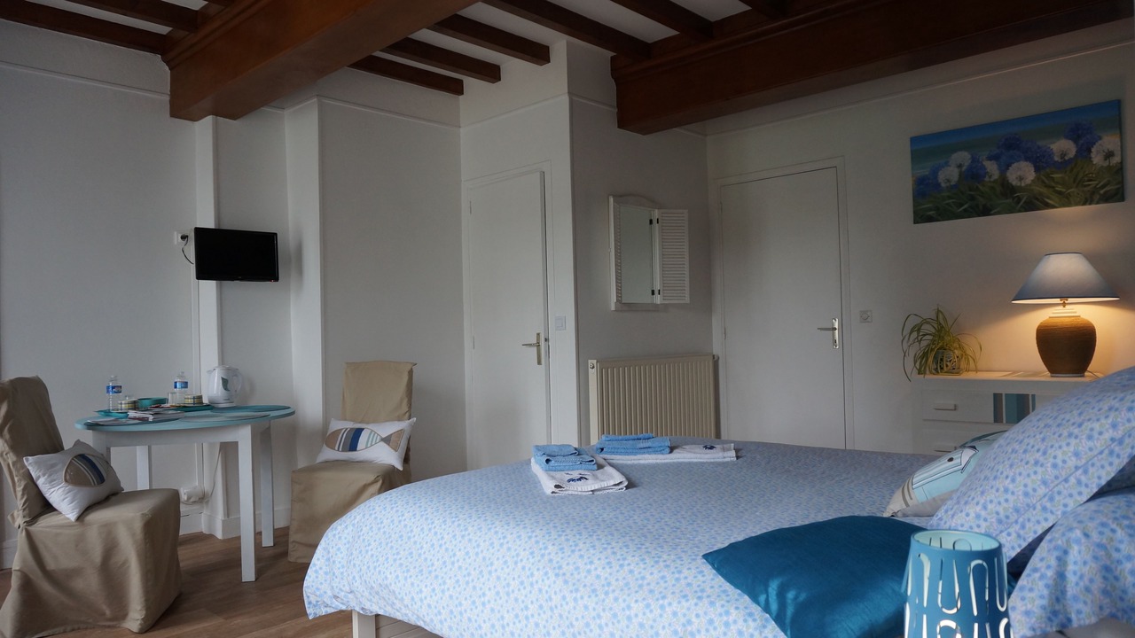 Photo of Bedroom in Sainte-Honorine-des-Pertes