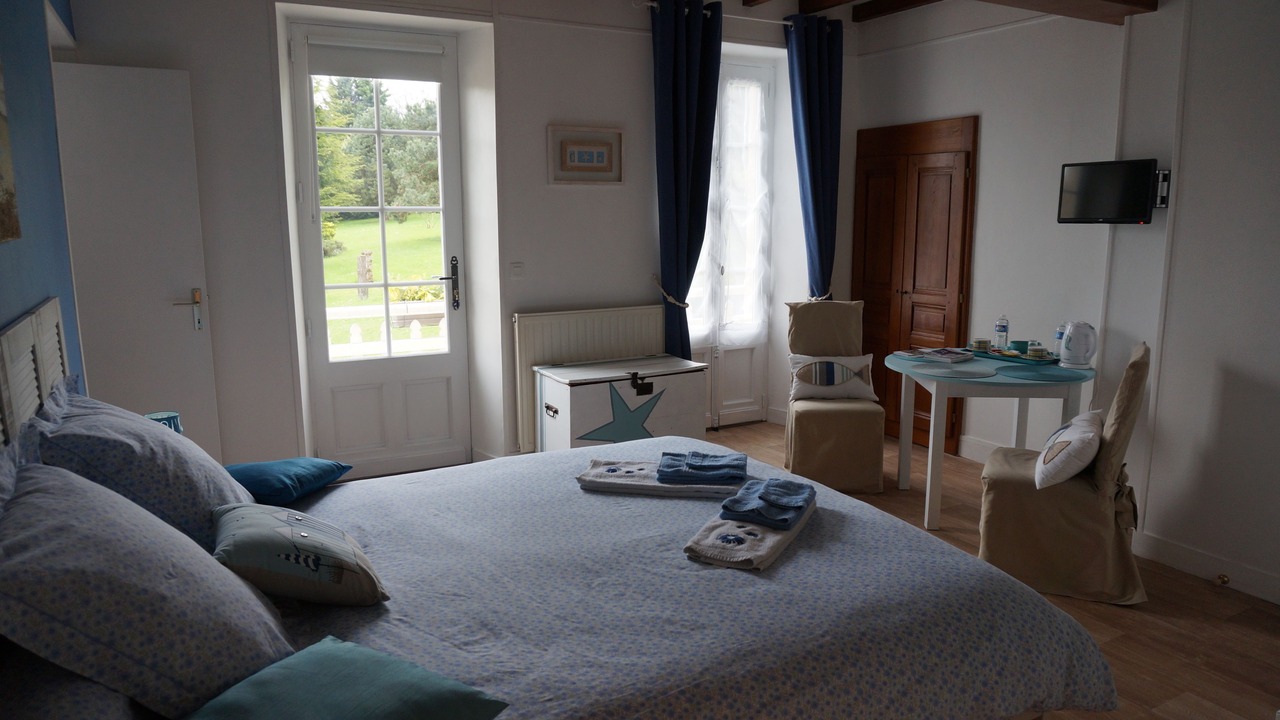 Photo of Bedroom in Sainte-Honorine-des-Pertes