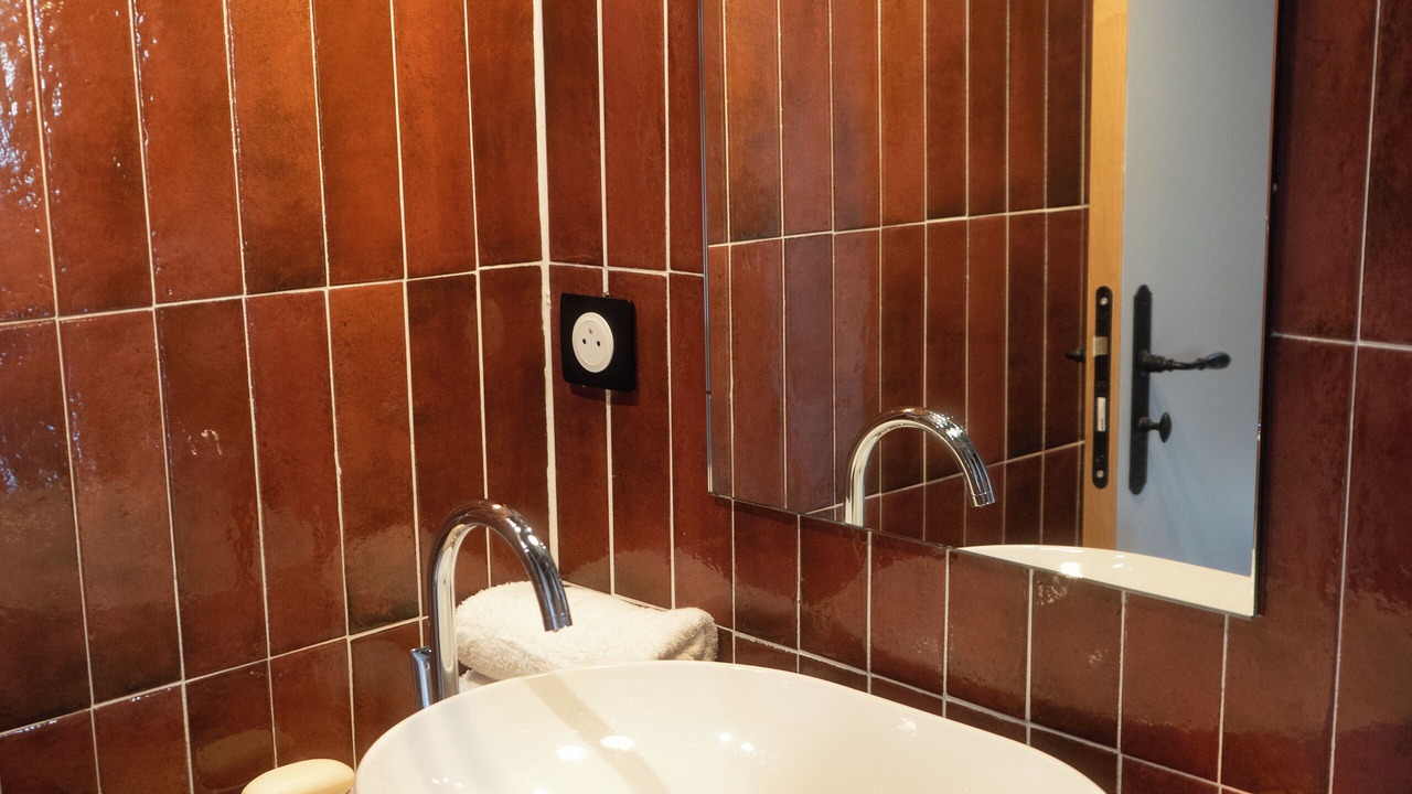 Photo of Others in Seranon