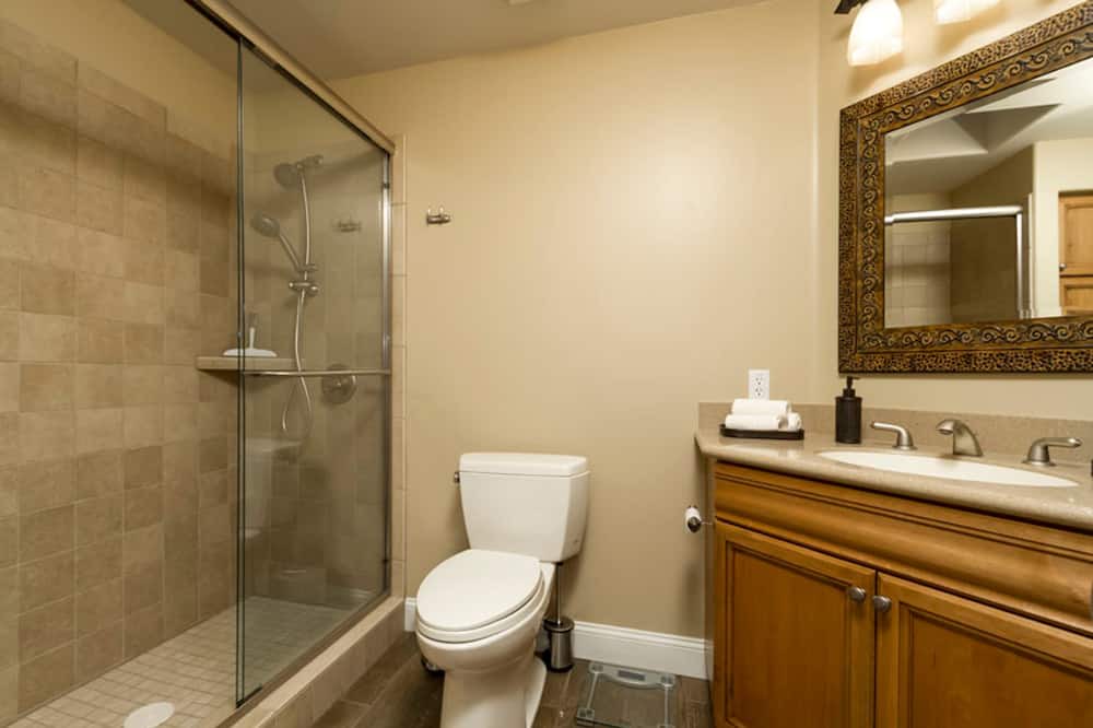 Photo of Bathroom in Arrowhead Ranch