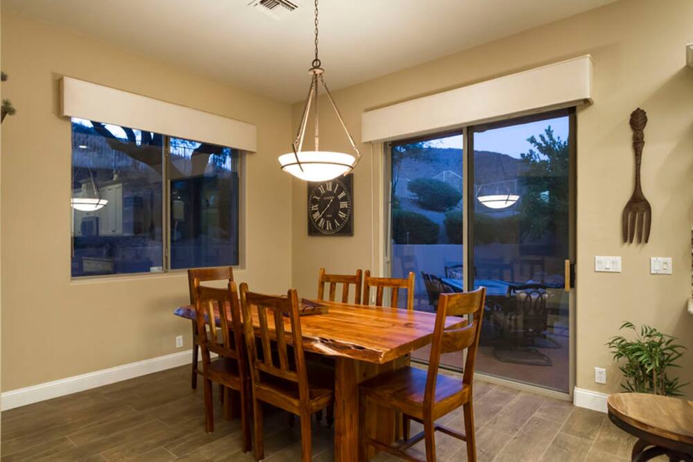 Photo of Livingroom in Arrowhead Ranch