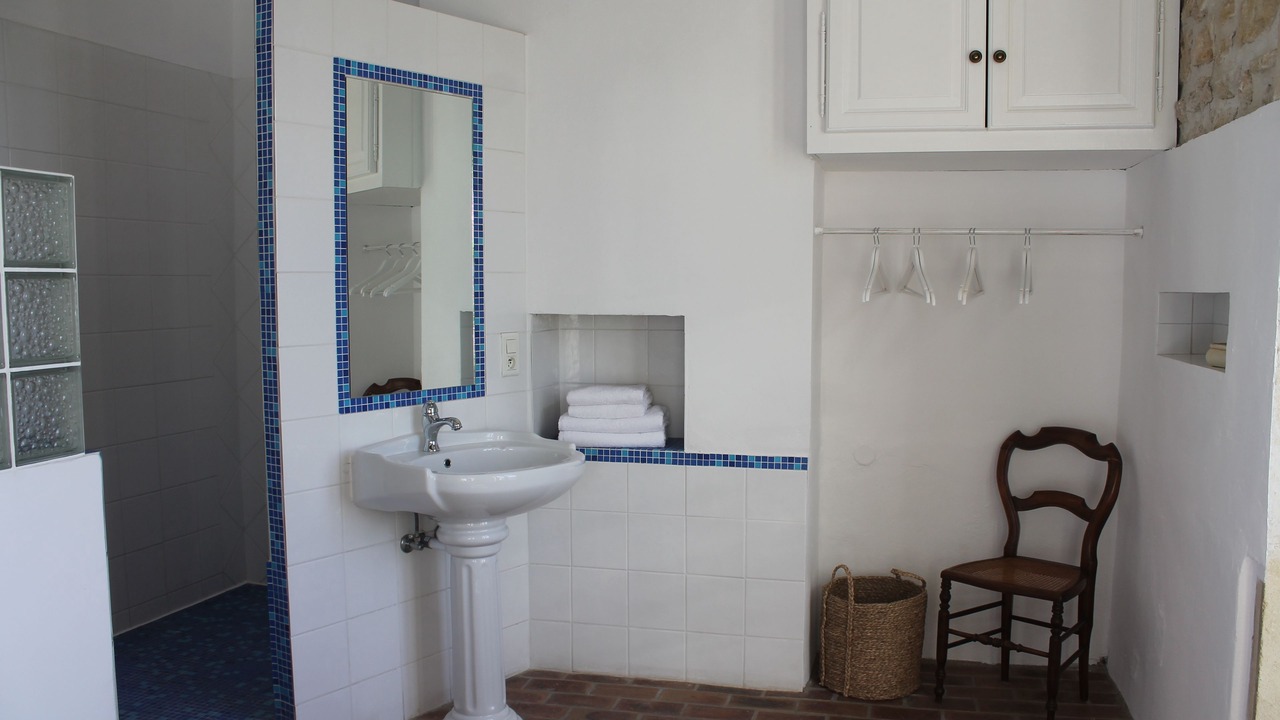 Photo of Bathroom in Aubais