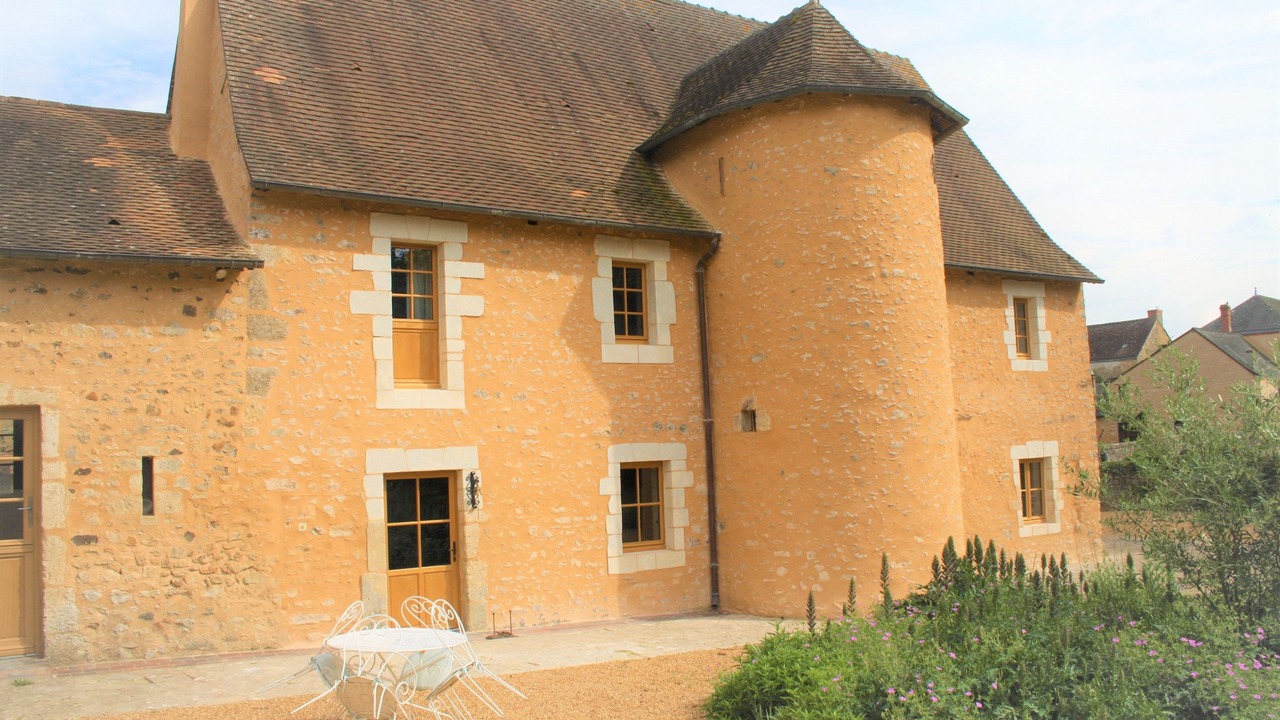 Photo of Outdoor in Asnieres sur Vegre